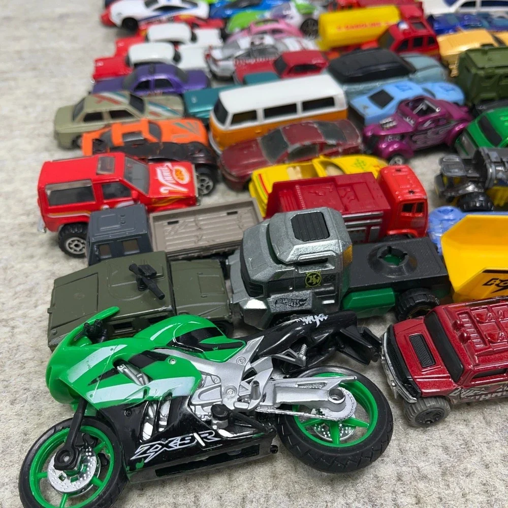 Hot Wheels Matchbox Lot Mixed Vintage Modern 1:64 Junkyard Diecast Bundle of 129
